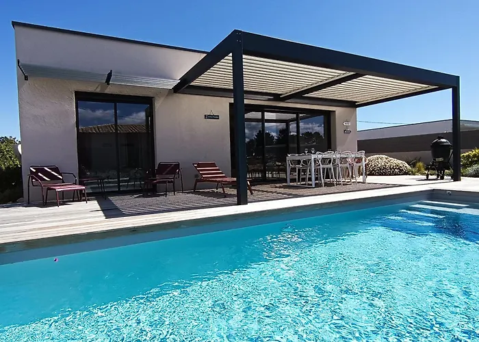 Intimiste Avec Piscine Privee Chauffee Villa